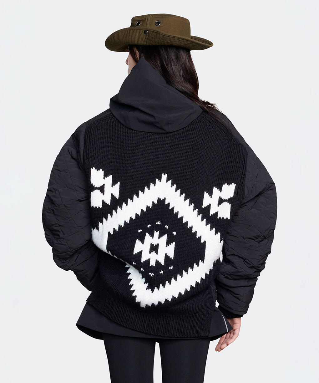 1216UCD_detail_550_05