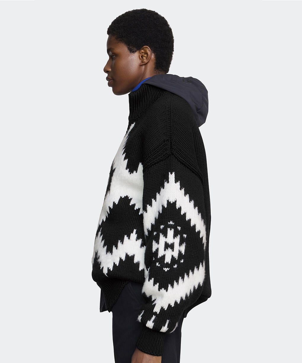 1235UCD_detail_552_03