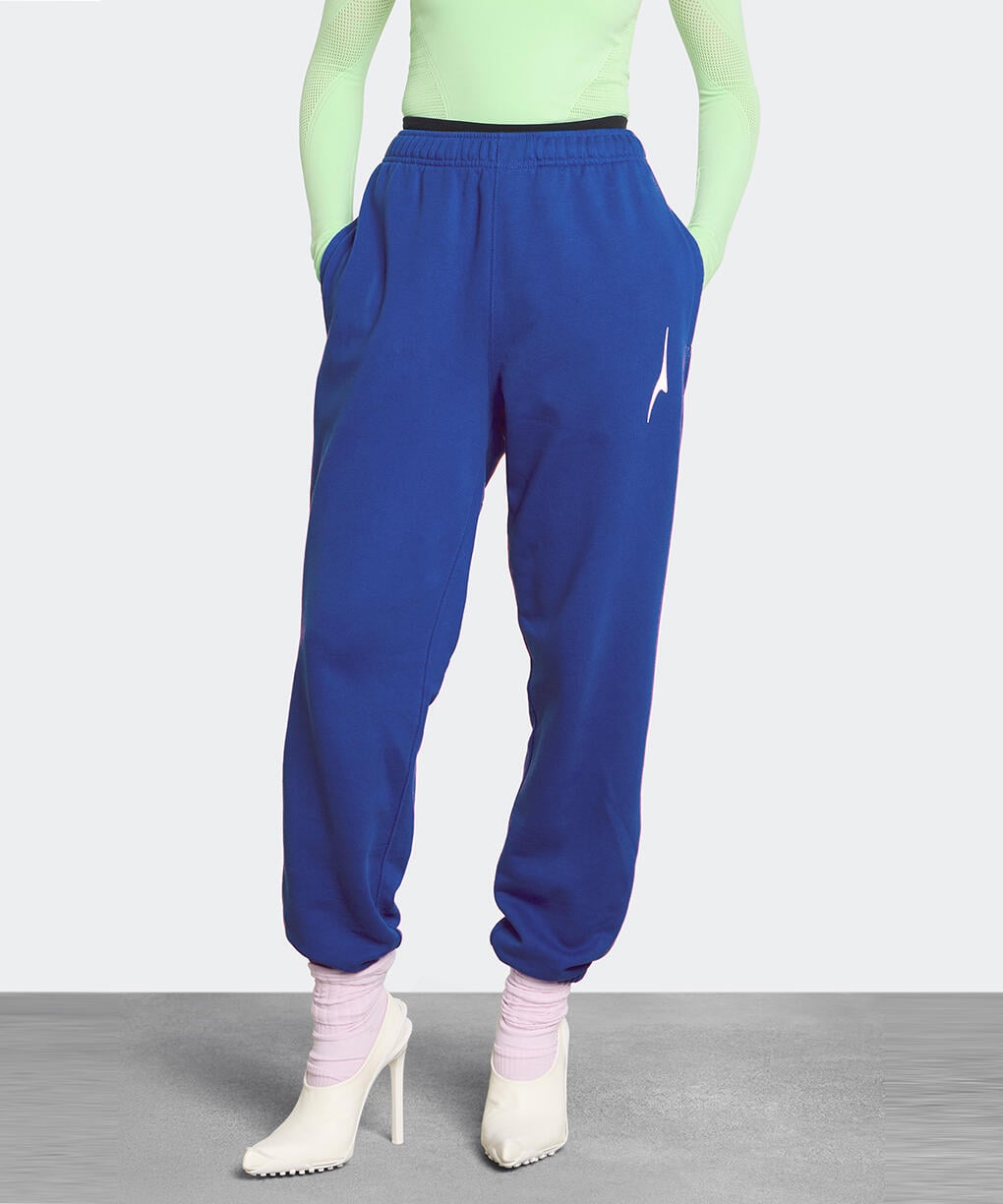 1287UCD_detail_695_02