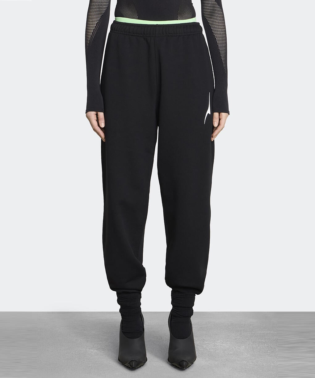 1287UCD_detail_696_06