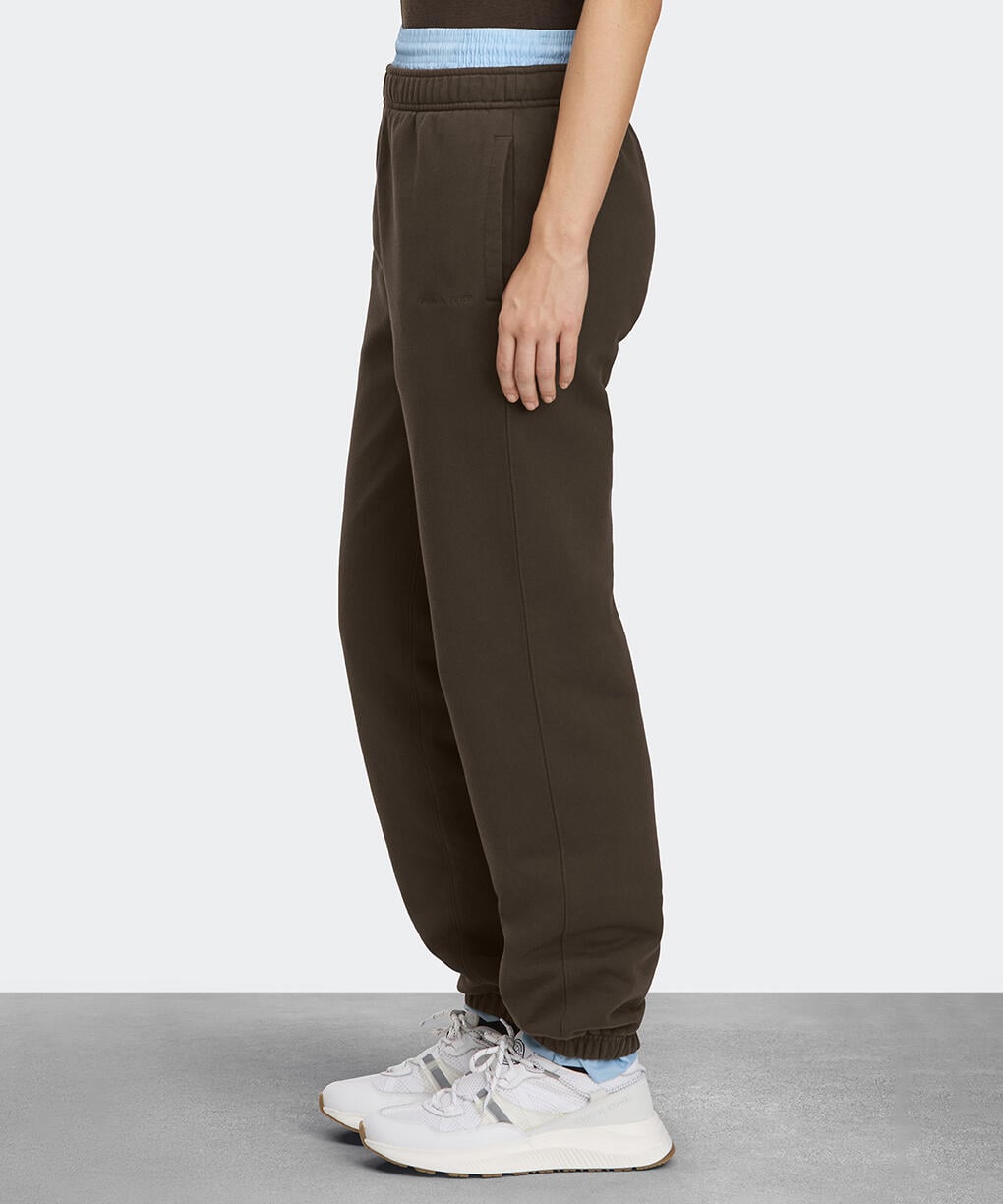 1520W1_detail_702_02