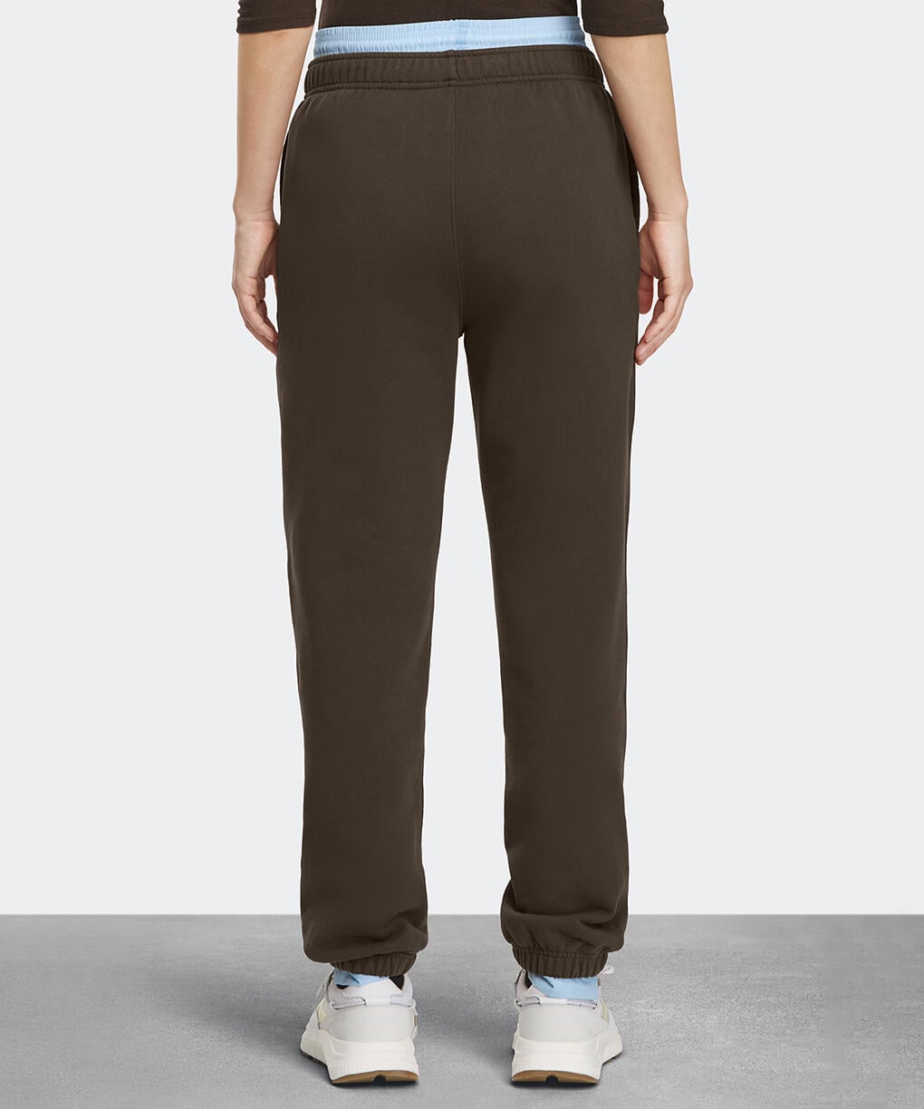 1520W1_detail_702_03