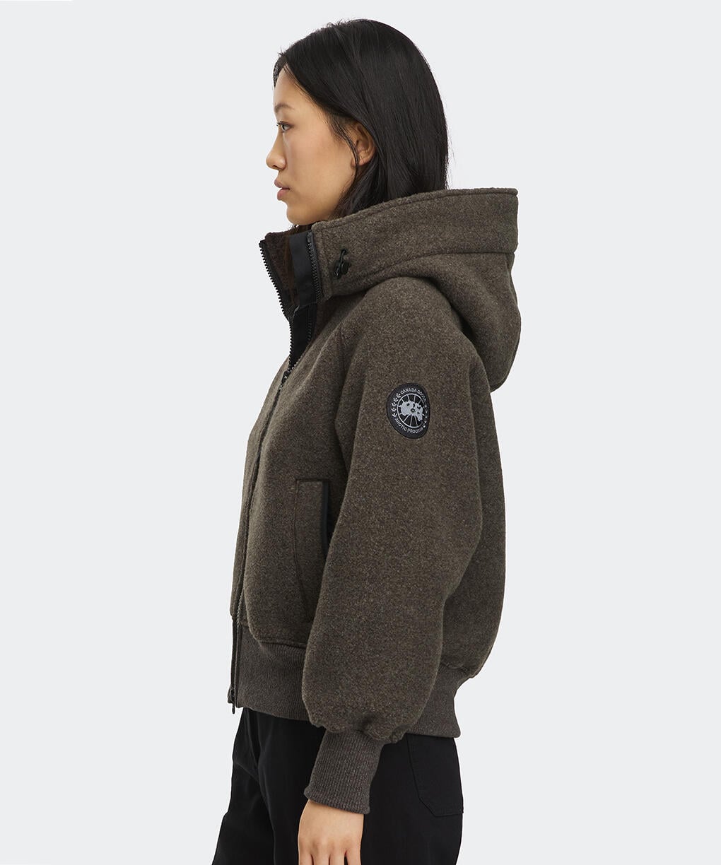 7102WB_detail_702_03